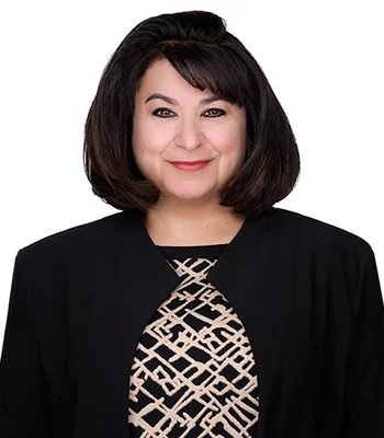 Portrait of Sue King, REALTOR®, Associate.